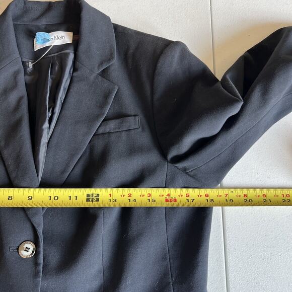 Calvin Klein Womens Sz 8 Two Button Lux Blazer Long Sleeve Black Collar Lined - Picture 13 of 16
